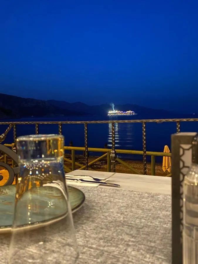 Pisces Hotel Turunc Bed & Breakfast