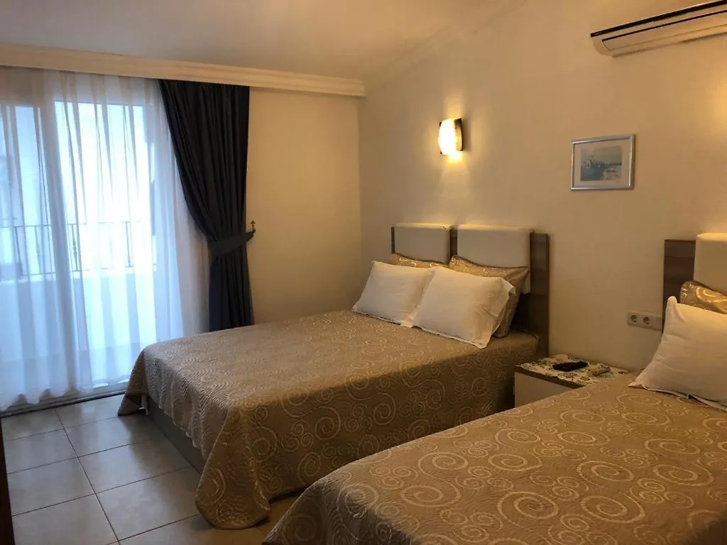 Pisces Hotel Turunc Bed & Breakfast